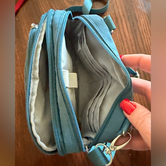 Baggallini Aqua Crossbody Bag - Picture 3 of 5